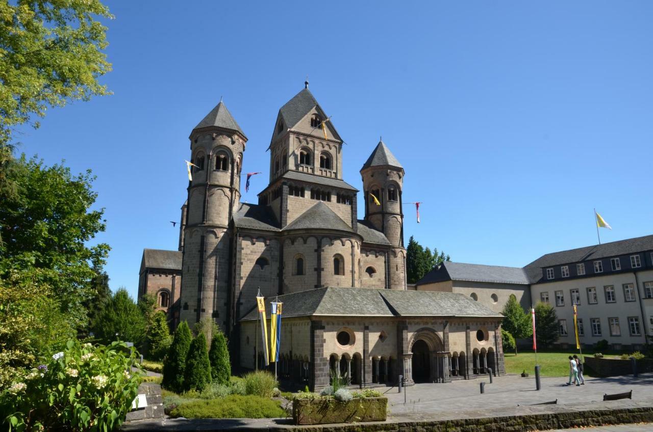 Gästehaus Am Hochsimmer Ettringen  Exterior foto