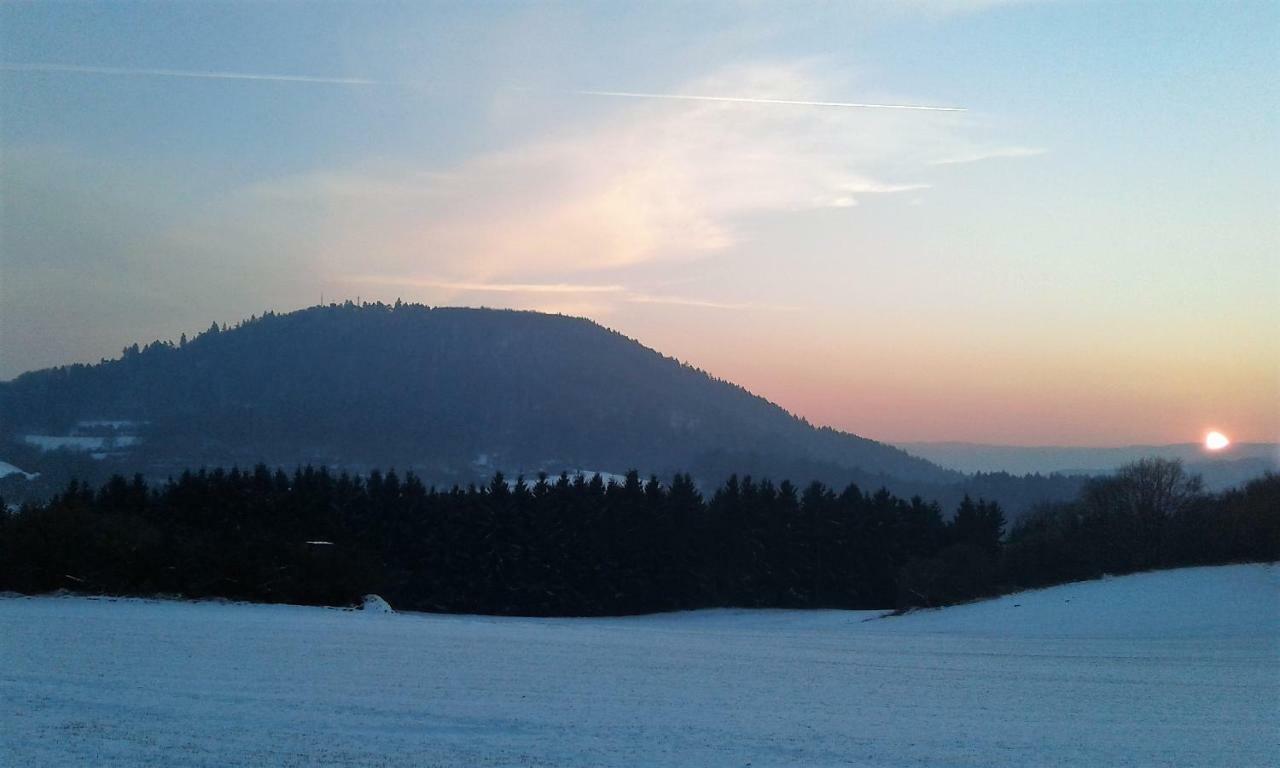 Gästehaus Am Hochsimmer Ettringen  Exterior foto